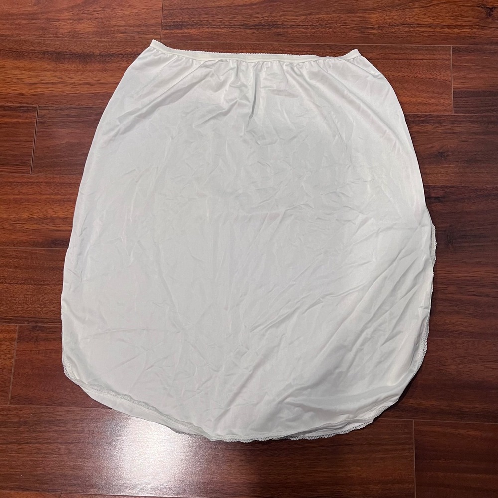 Shadowline Vintage White Gold Ivory Nylon Half Slip Lace Trim Made in USA 2X‎